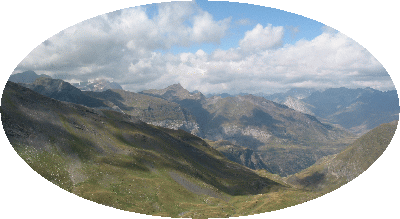 Vers le cirque de Troumouse
