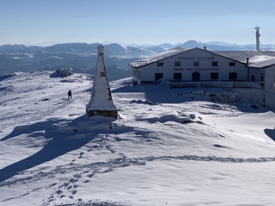 RB64-Sur le massif enneigé de la Rhune