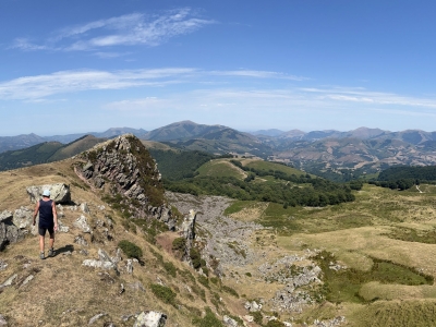RB64-Larrakarte depuis le col de Garzela